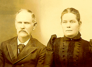 photo_welborn_david_and_mary.GIF (8401 bytes)