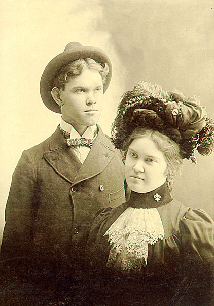 photo_welborn_olin_and_ethel.jpg (125945 bytes)